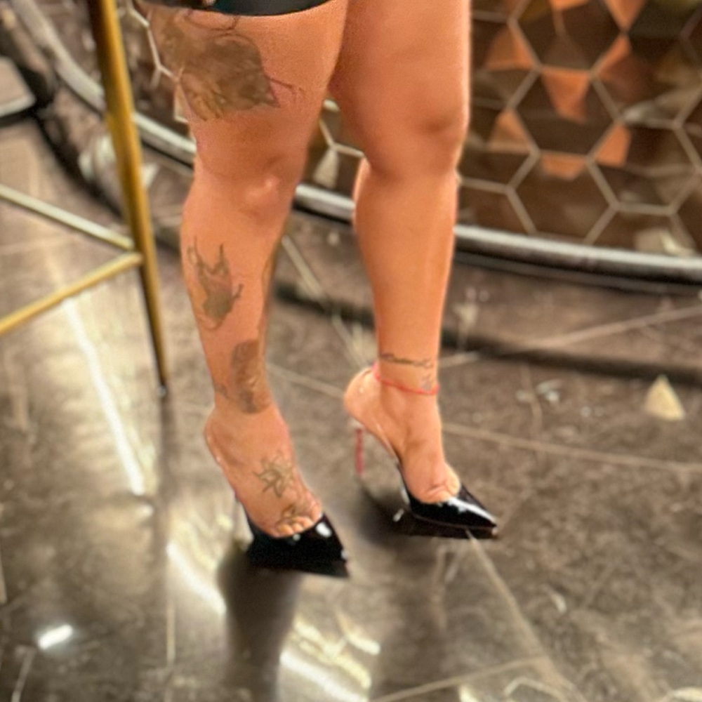 Black and Nude High Christian Louboutin Pigalle - Picture 2 of 3
